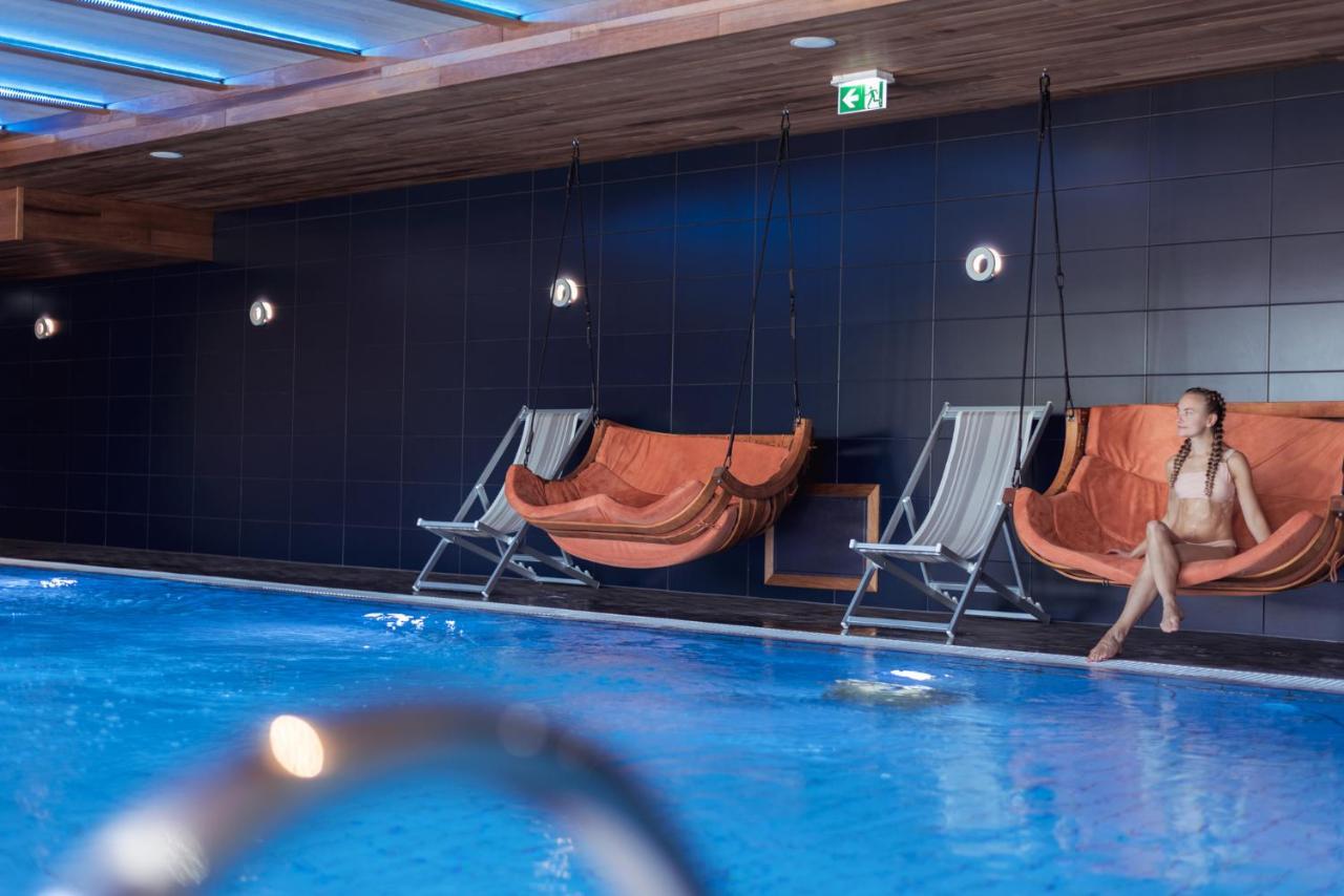 Meri Seaside Hotel & Spa 쿠레사아레 외부 사진