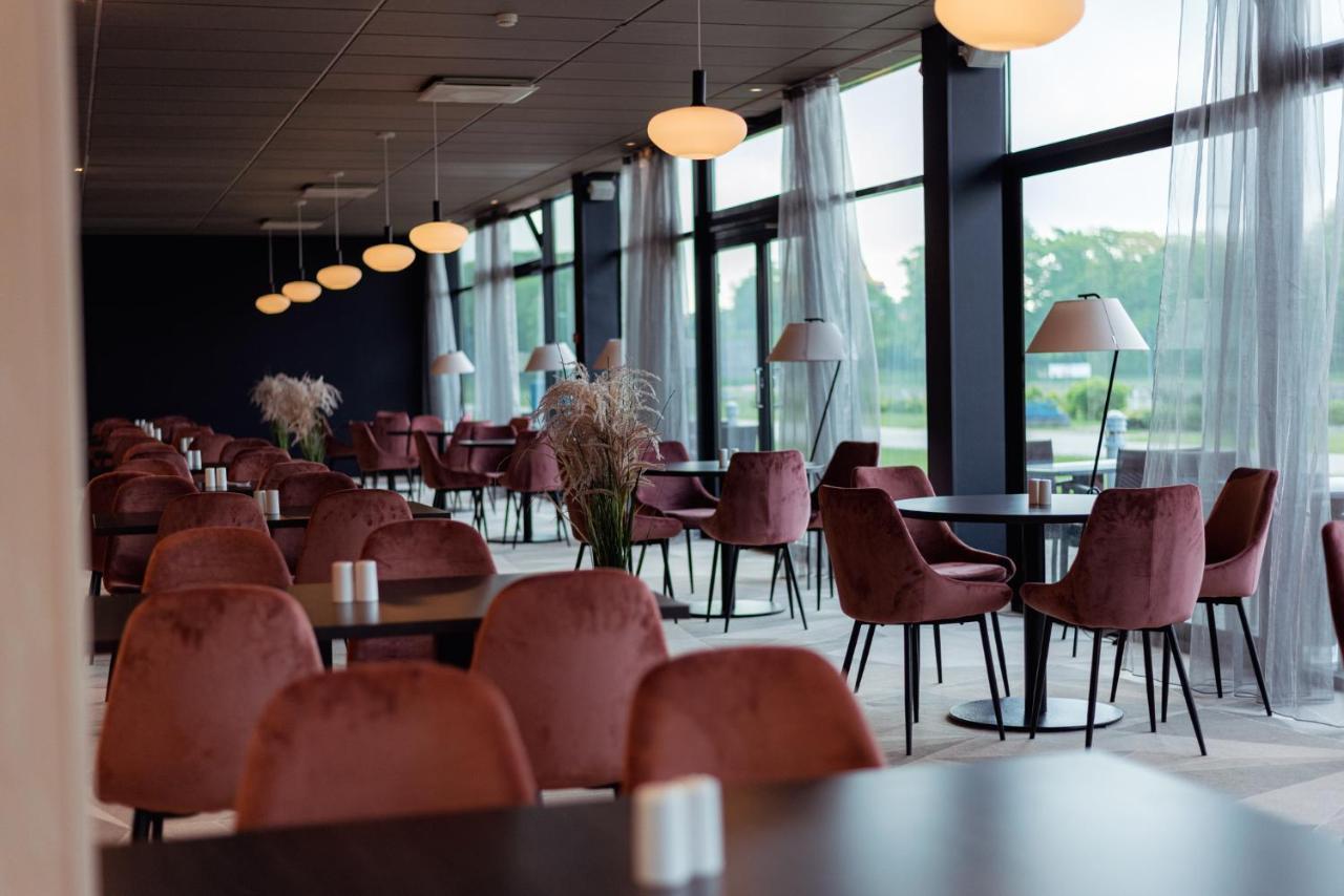Meri Seaside Hotel & Spa 쿠레사아레 외부 사진