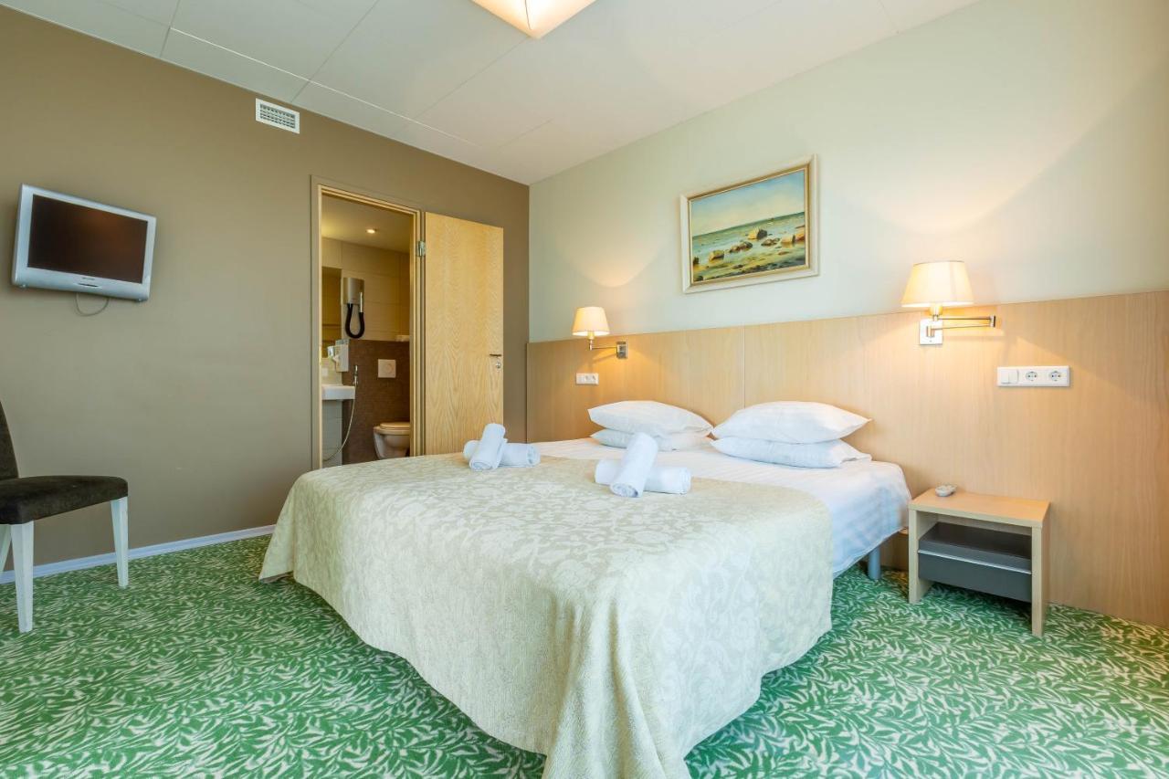 Meri Seaside Hotel & Spa 쿠레사아레 외부 사진