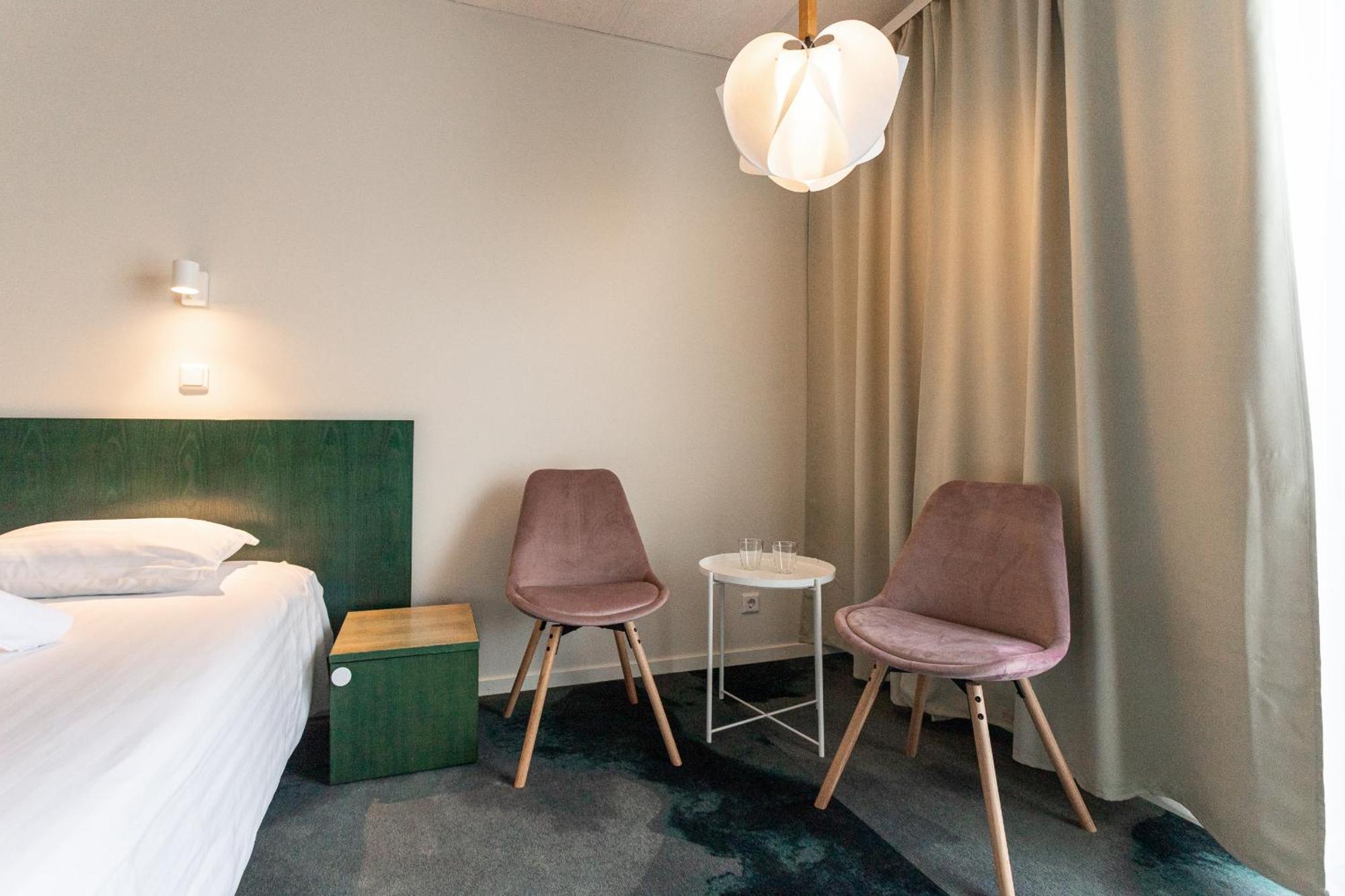Meri Seaside Hotel & Spa 쿠레사아레 외부 사진