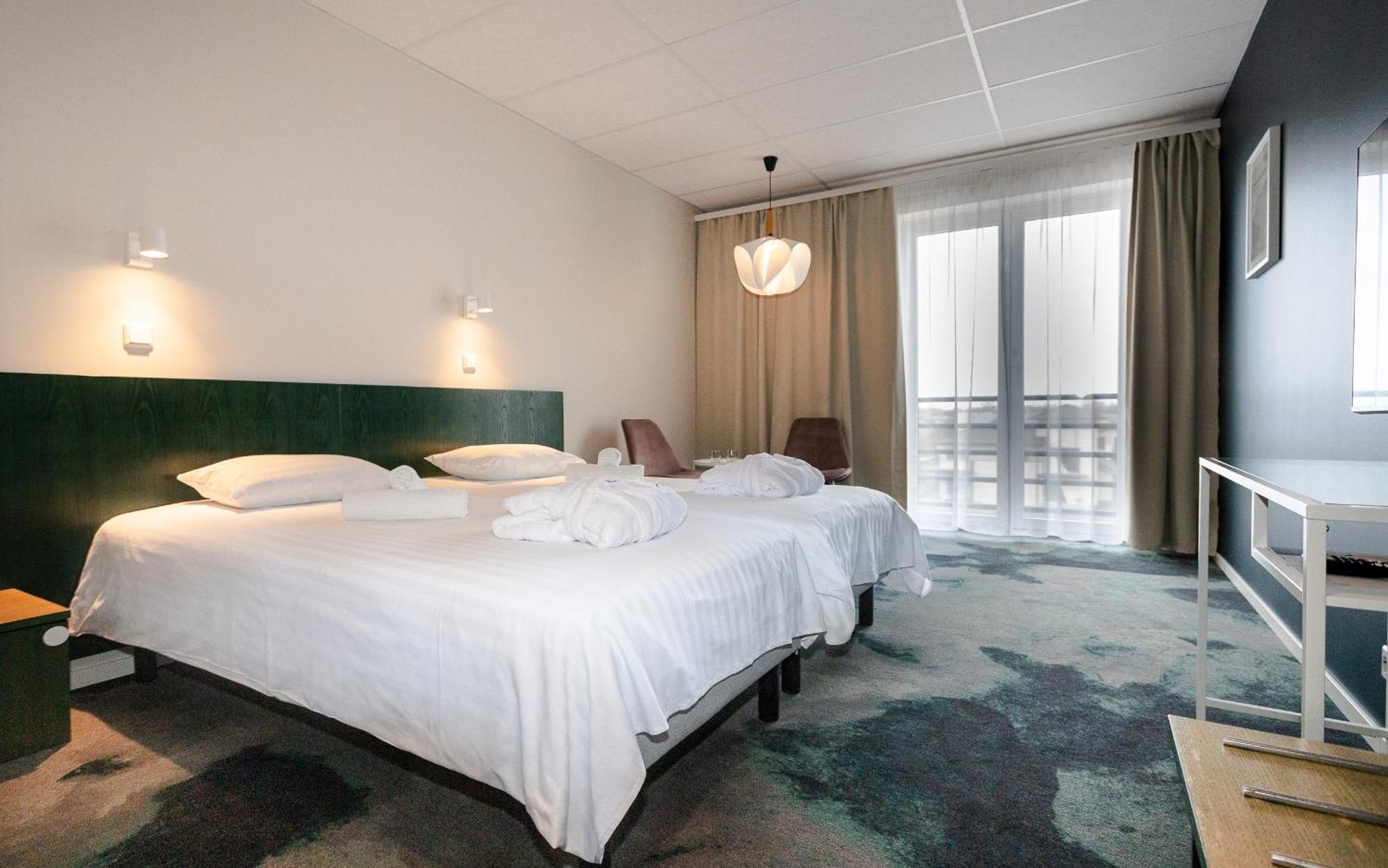 Meri Seaside Hotel & Spa 쿠레사아레 외부 사진